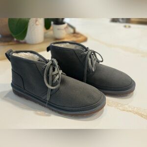 UGG neumel booties men’s size 9.5